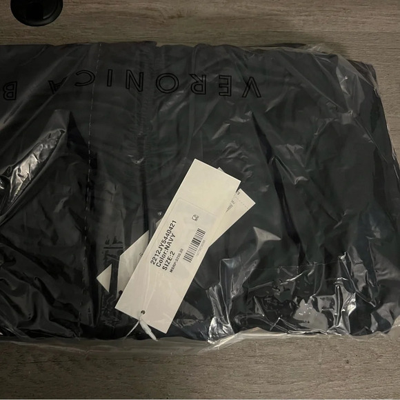 Veronica Beard Roque Ruched Tie Back Top in Navy NWT - Picture 6 of 6